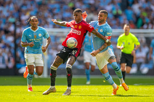 在足球比赛 在足球比赛